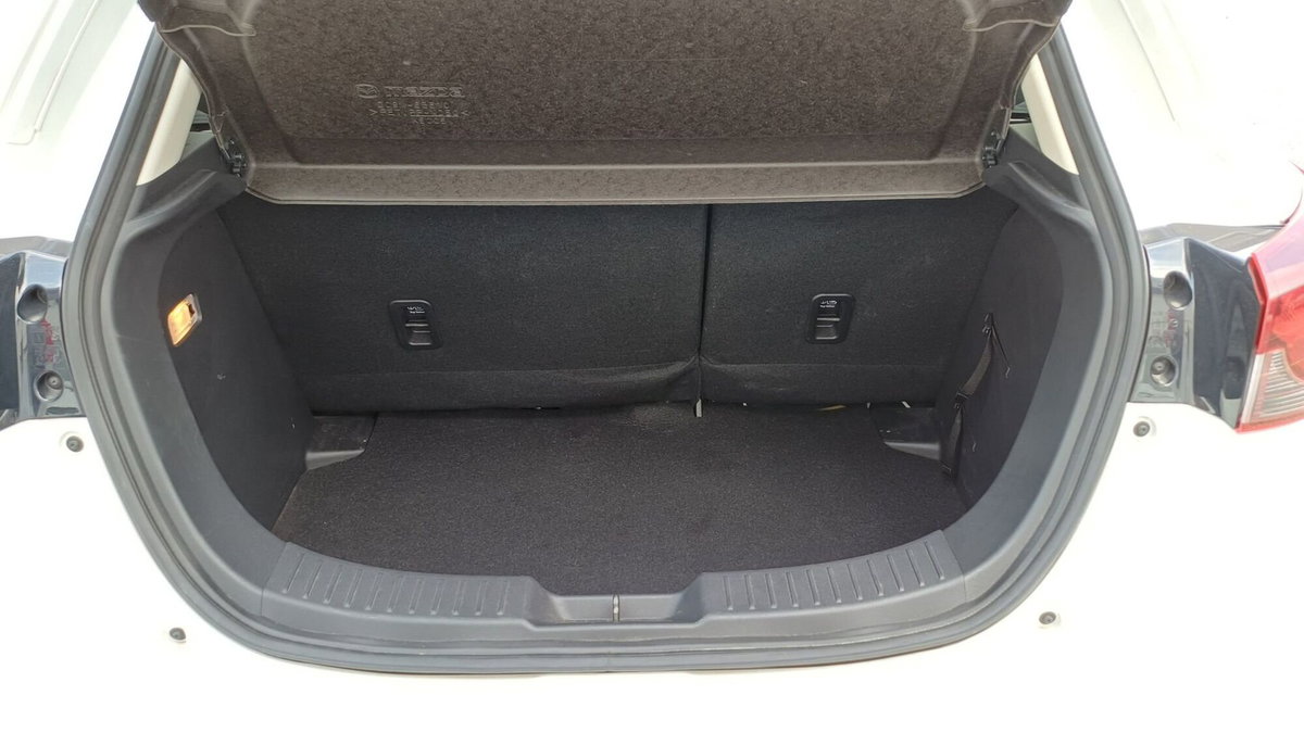 Mazda Mazda2 1.5 Skyactiv-G Homura (8)