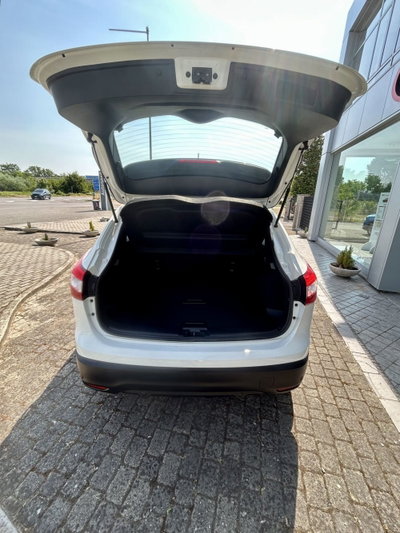 Nissan Qashqai 1.2 DIG-T Acenta (5)