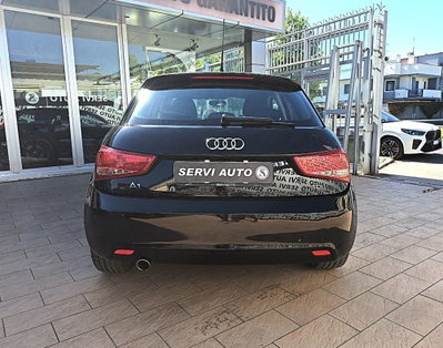 Audi A1 Sportback 1.6 TDI Attraction (7)
