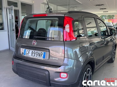 Fiat Panda 1.0 FireFly S&S Hybrid City Cross (13)