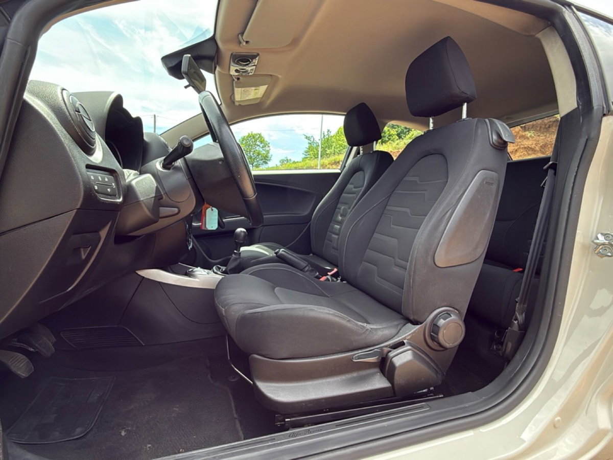 Alfa Romeo MiTo 1.3 JTDm 85 CV S&S Progression (10)