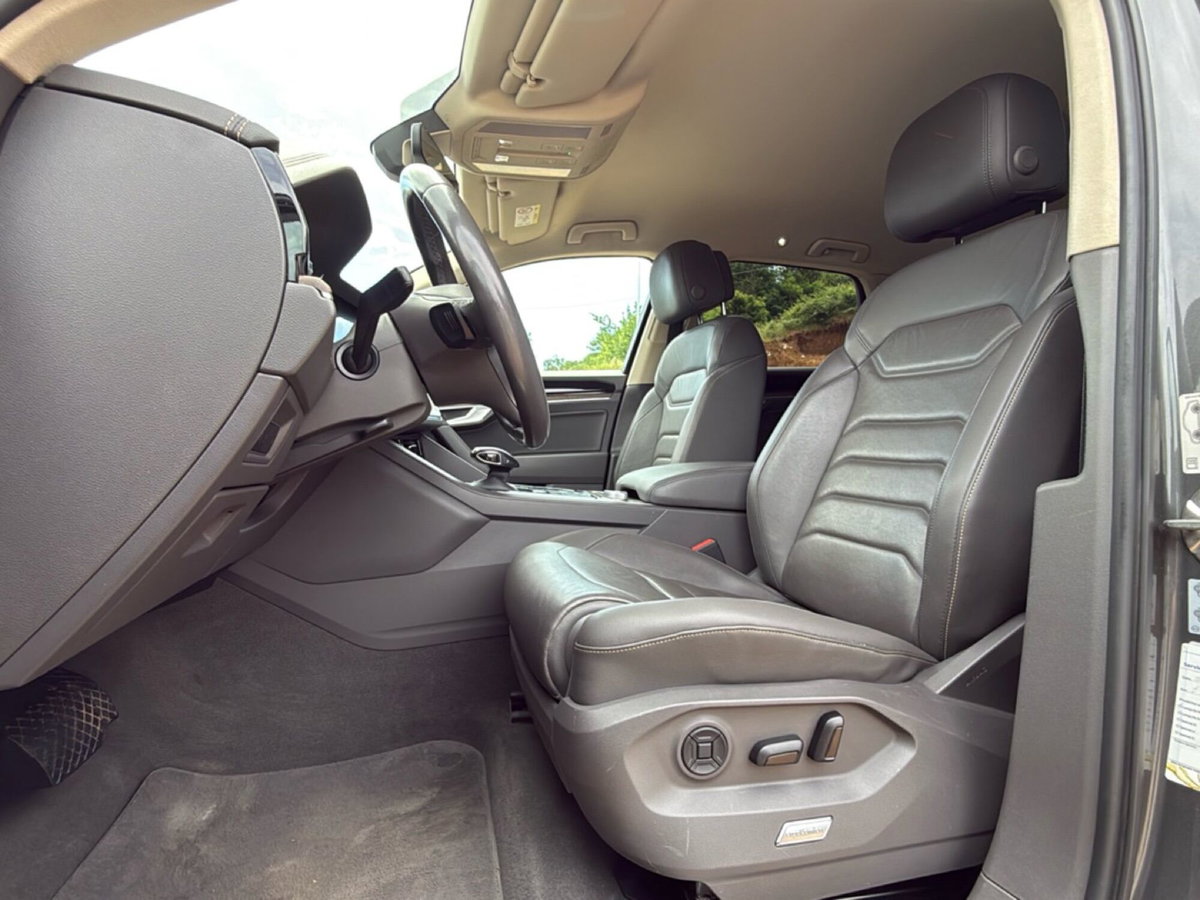 Volkswagen Touareg 3.0 V6 TDI 286 CV SCR Advanced (15)