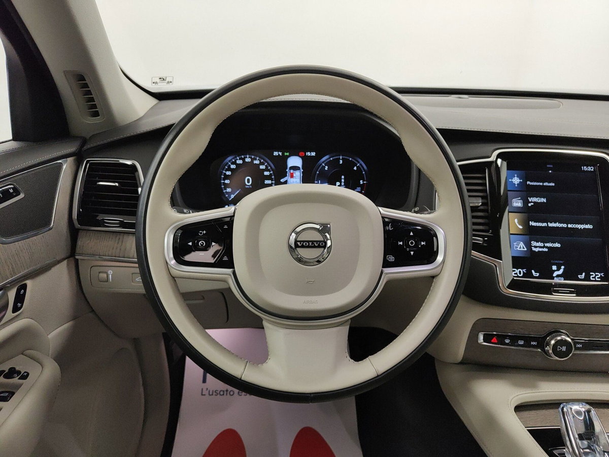 Volvo XC90 B5 (d) AWD Geartronic 7 posti Inscription (16)