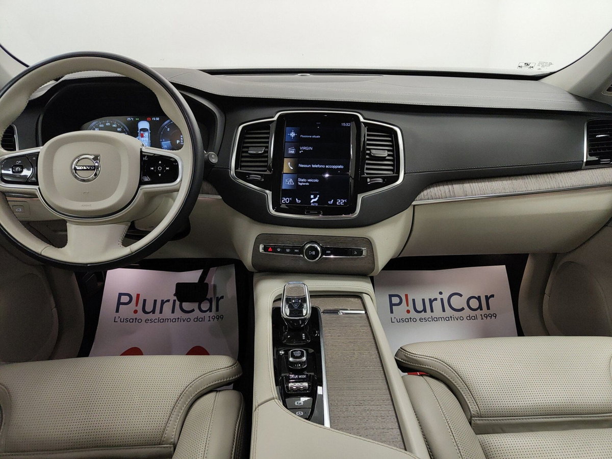 Volvo XC90 B5 (d) AWD Geartronic 7 posti Inscription (3)