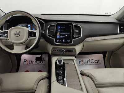 Volvo XC90 B5 (d) AWD Geartronic 7 posti Inscription (3)
