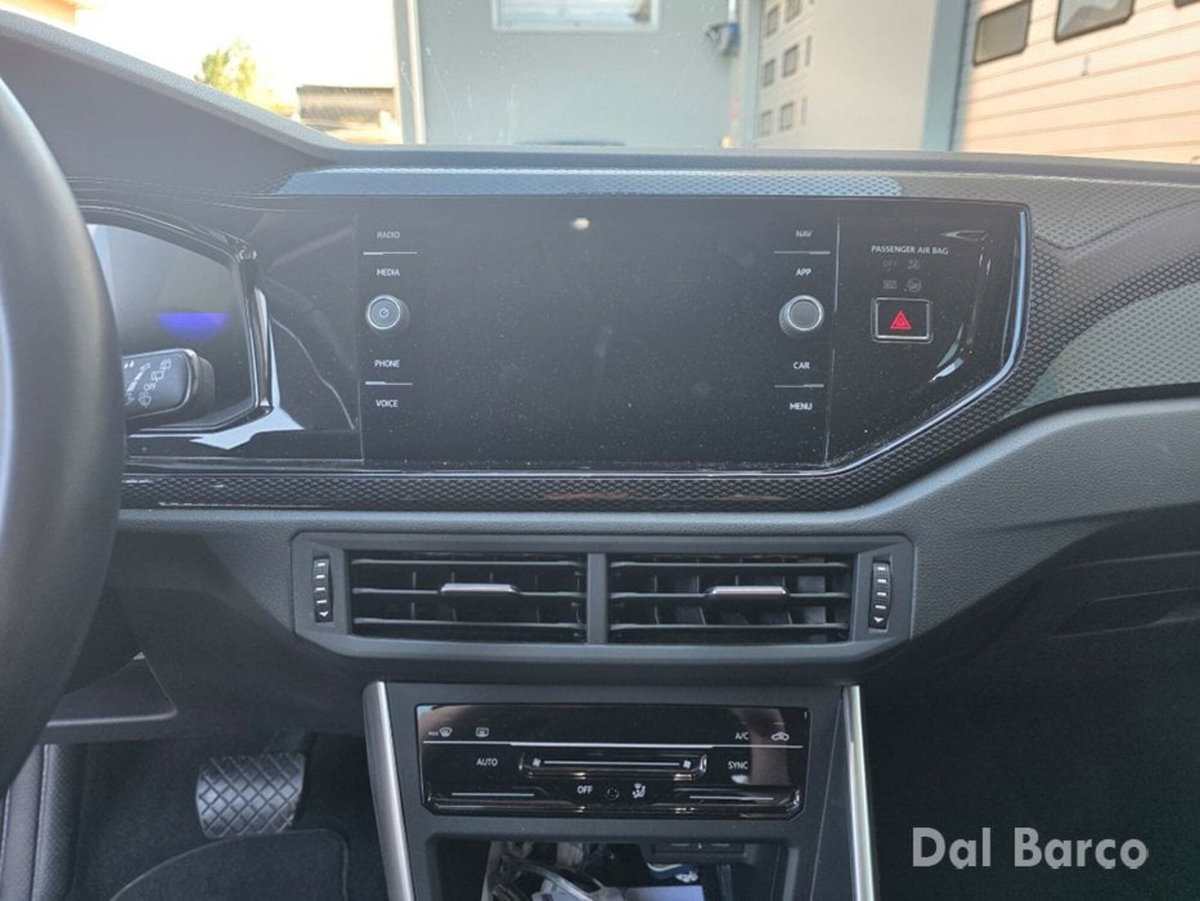 Volkswagen Taigo 1.0 tsi Edition 110cv dsg (14)