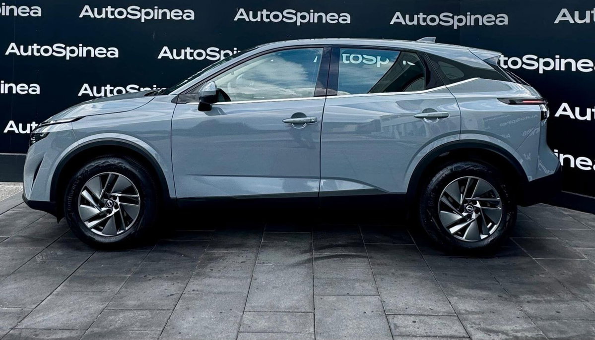 Nissan Qashqai 1.3 mhev Acenta 2wd 140cv (2)