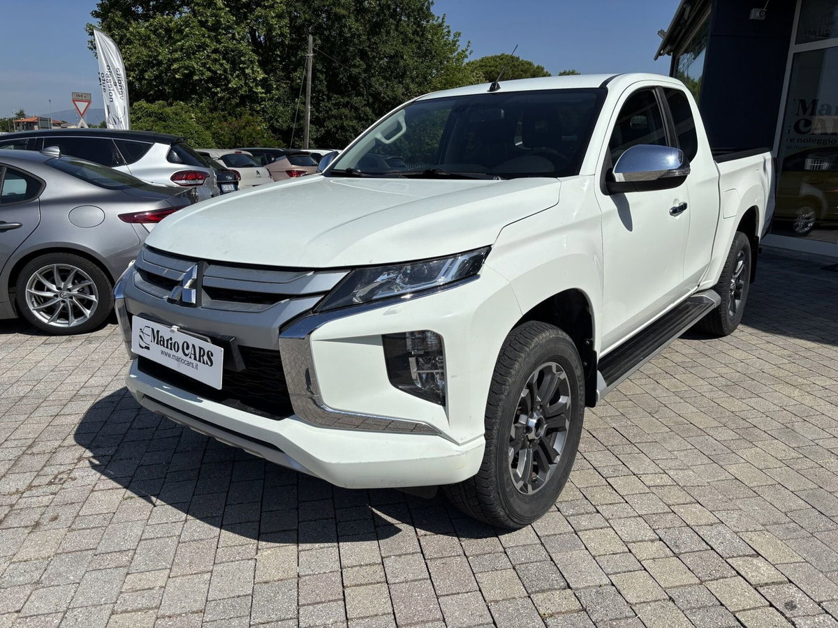 Mitsubishi L200 2.3 D Club Cab 4x4 Super Select Intense