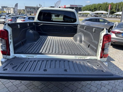 Mitsubishi L200 2.3 D Club Cab 4x4 Super Select Intense (12)