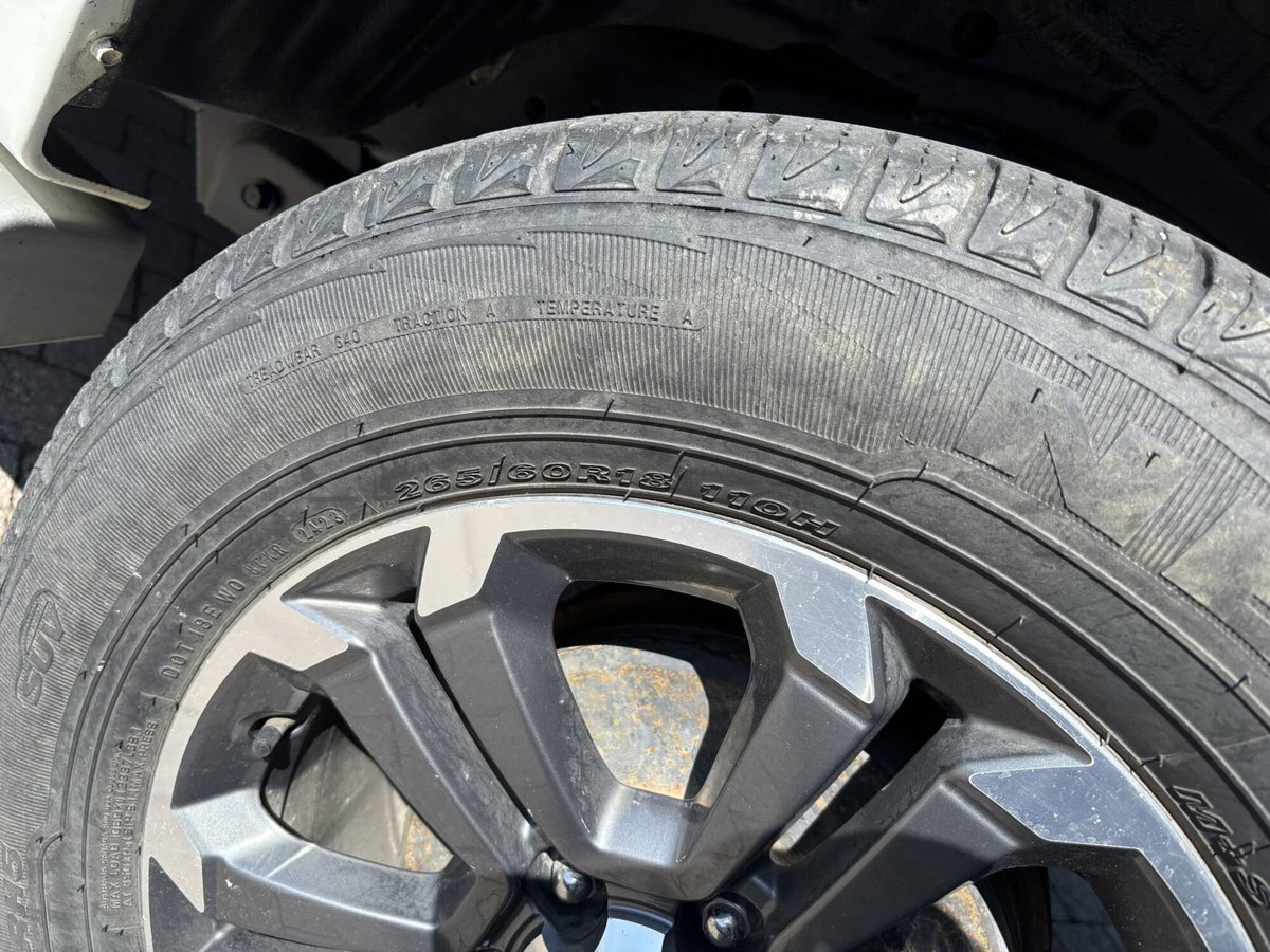 Mitsubishi L200 2.3 D Club Cab 4x4 Super Select Intense (8)