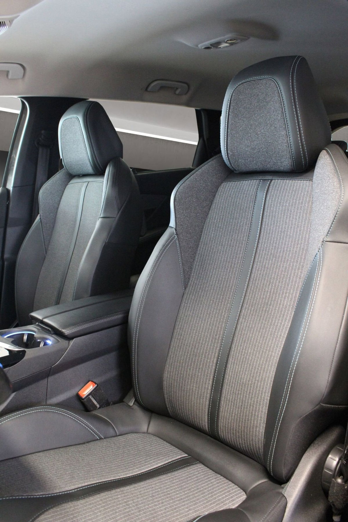 Peugeot 5008 1.5 bluehdi Allure Pack s&s 130cv eat8 (11)