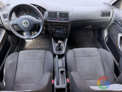 Volkswagen Golf 1.8 turbo 20V cat 3p. GTI (9)