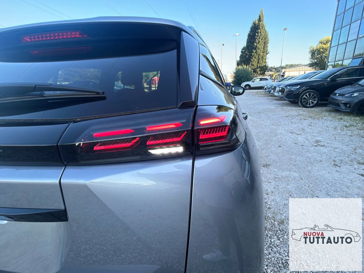 Peugeot 2008 1.2 hybrid Allure 110cv e-dcs6 (10)