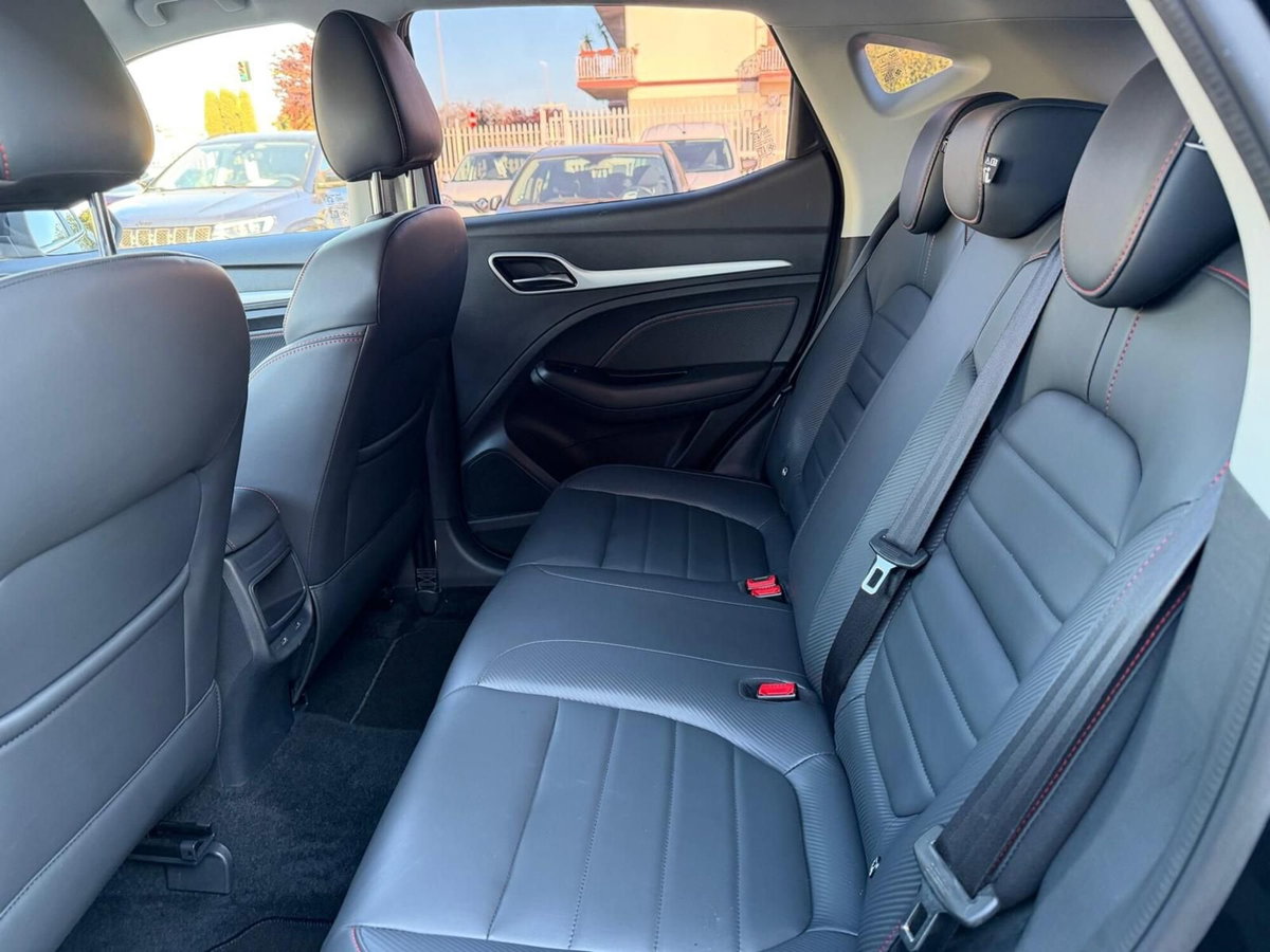 Mg ZS ZS 1.0 Luxury (15)