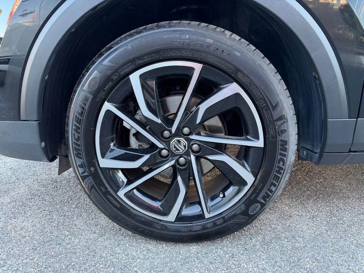 Mg ZS ZS 1.0 Luxury (8)