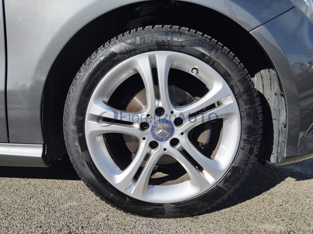 Mercedes-Benz Classe A 180 CDI Premium (9)