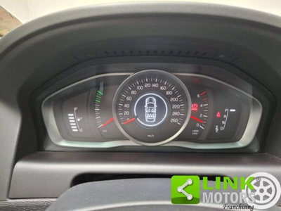 Volvo XC60 D3 Geartronic Kinetic (6)