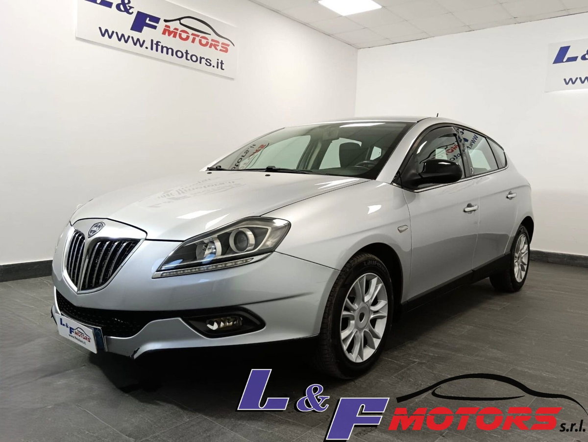 Lancia Delta 1.6 MJT DPF Oro (2)