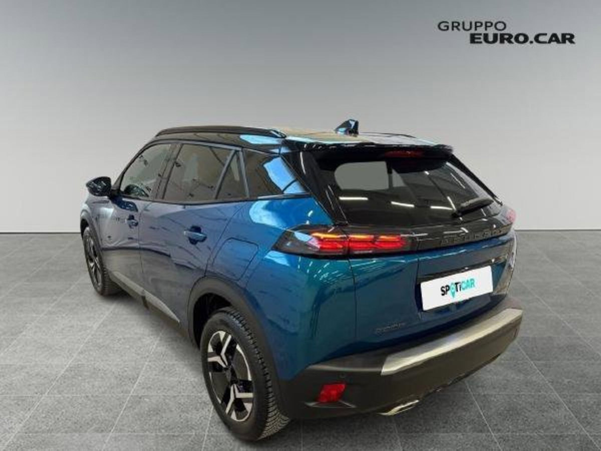 Peugeot 2008 1.2 hybrid GT 145cv e-dcs6 (4)