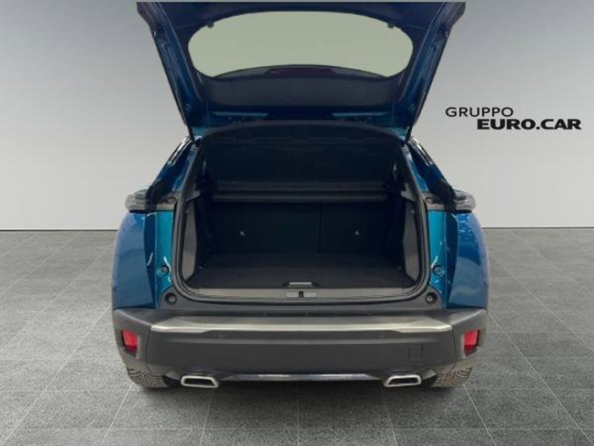 Peugeot 2008 1.2 hybrid GT 145cv e-dcs6 (5)