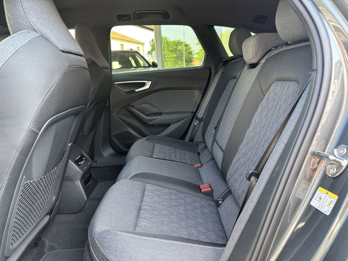 Audi A5 Avant 2.0 tdi mhev+ S line edition 204cv s-tronic (9)