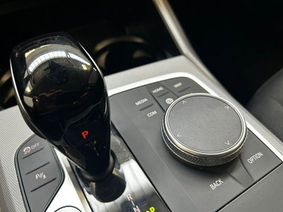 BMW Serie 3 Touring 318d  mhev 48V auto (16)