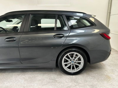 BMW Serie 3 Touring 318d  mhev 48V auto (4)