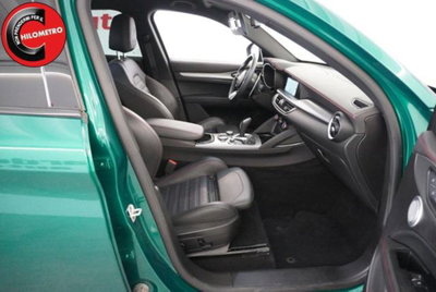 Alfa Romeo Stelvio 2.2 t Tributo Italiano Q4 210cv auto (14)