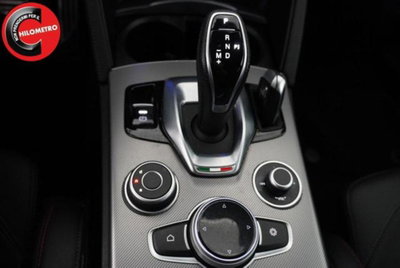 Alfa Romeo Stelvio 2.2 t Tributo Italiano Q4 210cv auto (17)