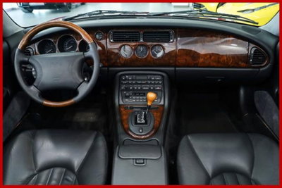 Jaguar XK8 4.0 Convertibile (10)