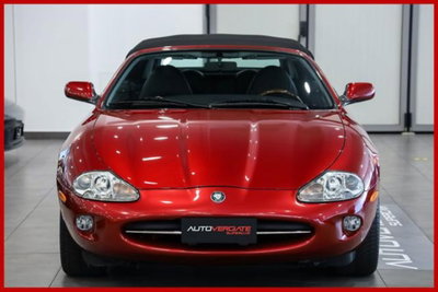 Jaguar XK8 4.0 Convertibile (3)