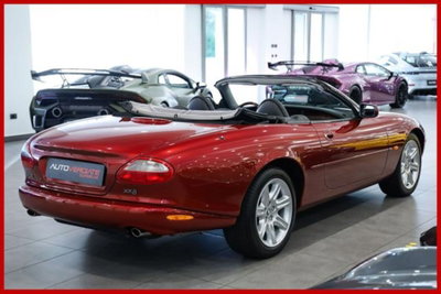 Jaguar XK8 4.0 Convertibile (7)