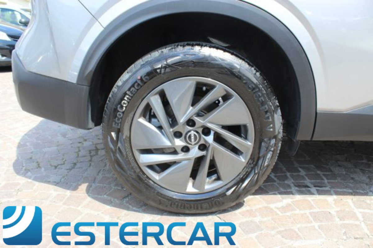 Nissan Qashqai 1.3 mhev N-Connecta 2wd 140cv (10)