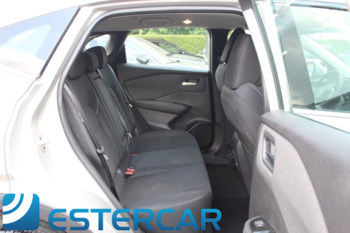 Nissan Qashqai 1.3 mhev N-Connecta 2wd 140cv (12)