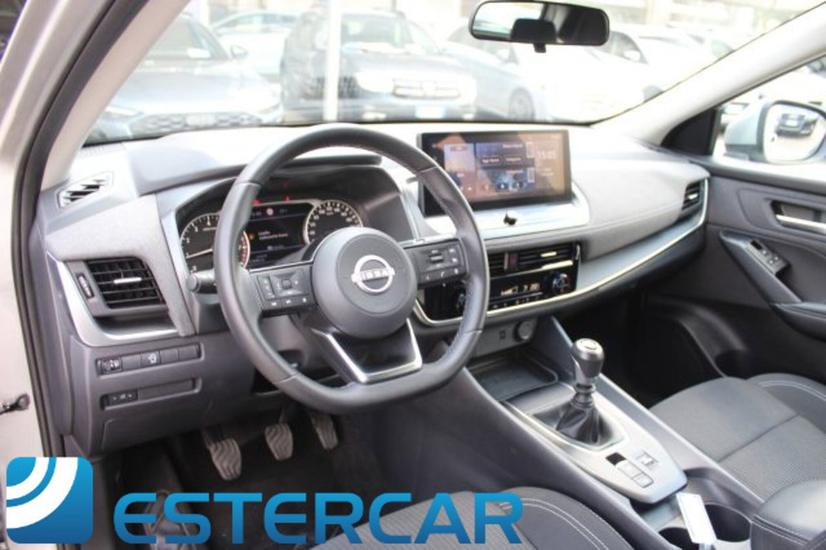 Nissan Qashqai 1.3 mhev N-Connecta 2wd 140cv (18)