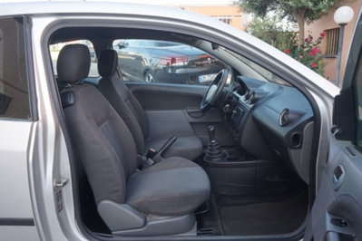 Ford Fiesta 1.4 TDCi 3p. Zetec (15)