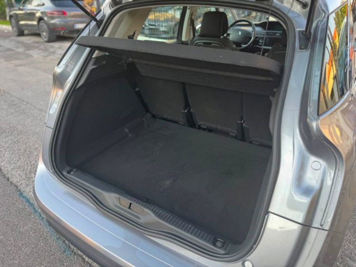 Citroen C4 SpaceTourer Space  PureTech 130 S&S Feel (18)