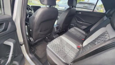 Volkswagen T-Roc 1.5 tsi R-Line dsg (6)