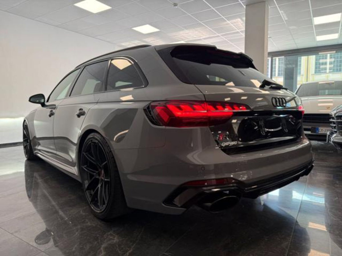 Audi RS 4 Avant 4 (5)