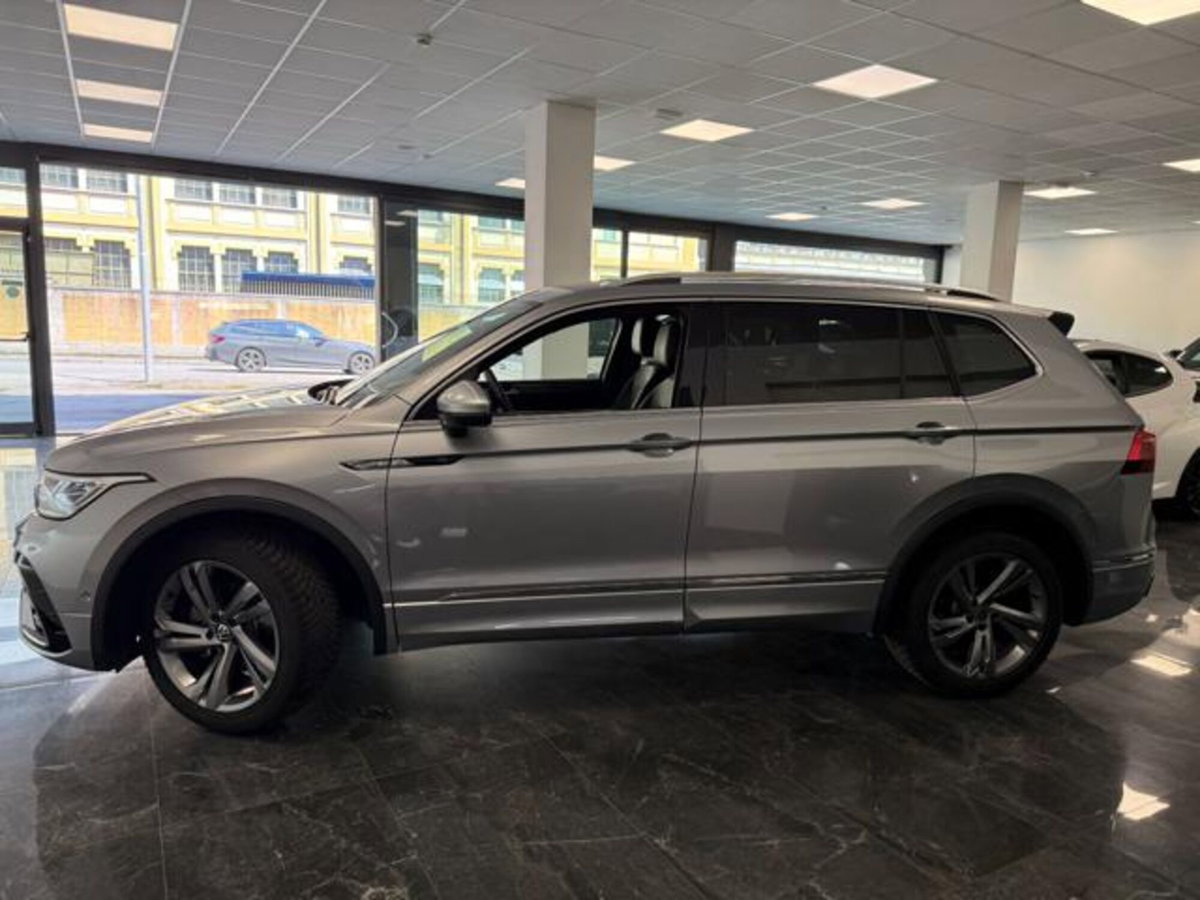 Volkswagen Tiguan Allspace 1.5 tsi R-Line 7p.ti dsg (2)