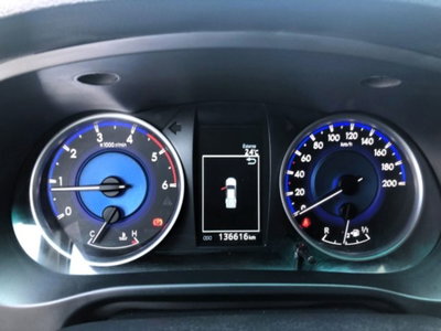 Toyota Hilux 2.D-4D 4WD porte Double Cab Lounge (15)