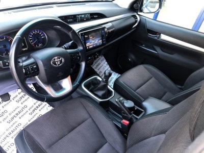 Toyota Hilux 2.D-4D 4WD porte Double Cab Lounge (12)