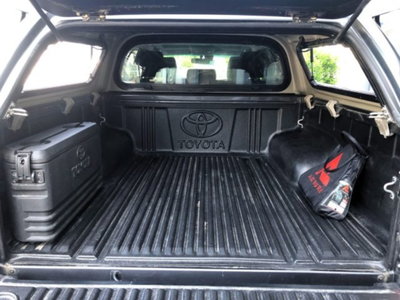 Toyota Hilux 2.D-4D 4WD porte Double Cab Lounge (9)