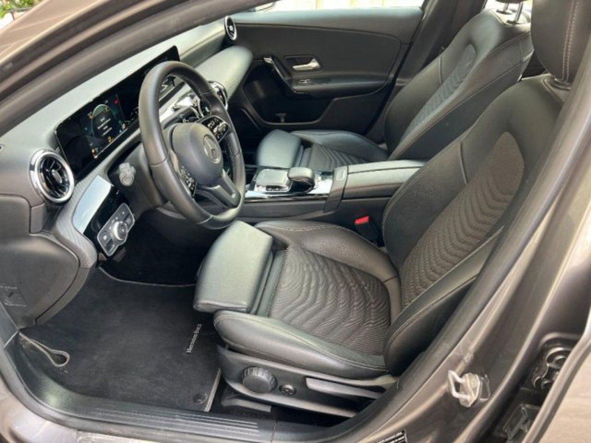 Mercedes-Benz Classe A Sedan 180 d Automatic 4p. Business (10)