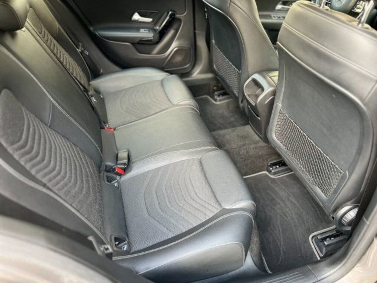 Mercedes-Benz Classe A Sedan 180 d Automatic 4p. Business (12)