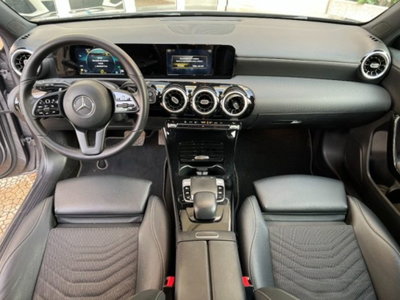 Mercedes-Benz Classe A Sedan 180 d Automatic 4p. Business (14)
