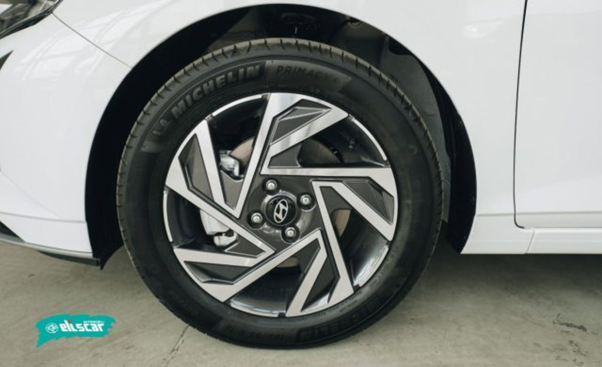 Hyundai i20 1.0 t-gdi Connectline 90cv dct (7)