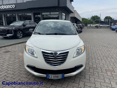 Lancia Ypsilon 1.3 MJT 16V 95 CV 5 porte S&S Gold (2)