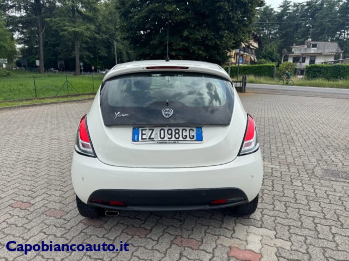 Lancia Ypsilon 1.3 MJT 16V 95 CV 5 porte S&S Gold (5)