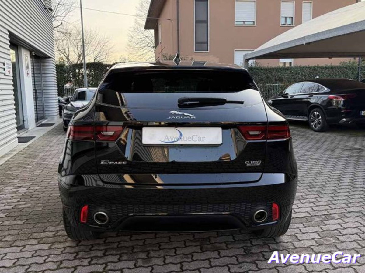 Jaguar E-Pace 2.0D 180 CV AWD R-Dynamic (7)
